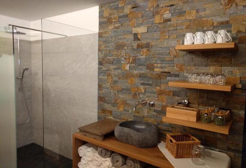 ホテル Obersanterhof