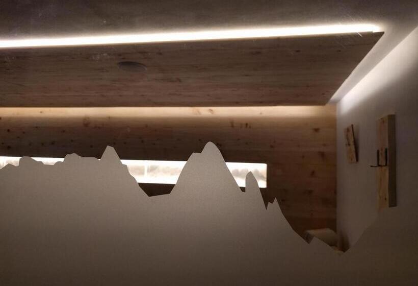 ホテル Obersanterhof