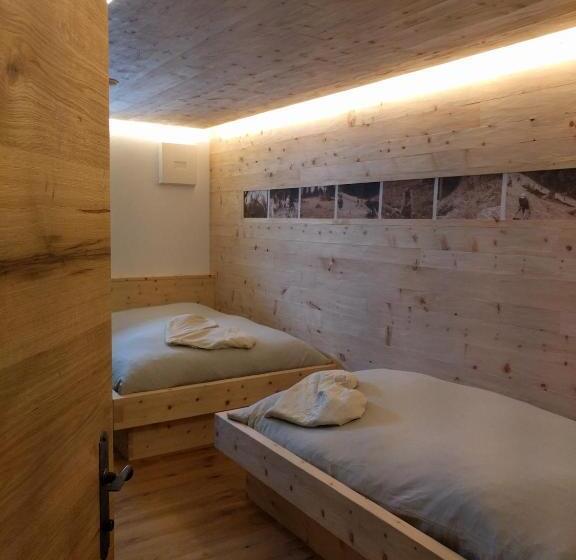 ホテル Obersanterhof