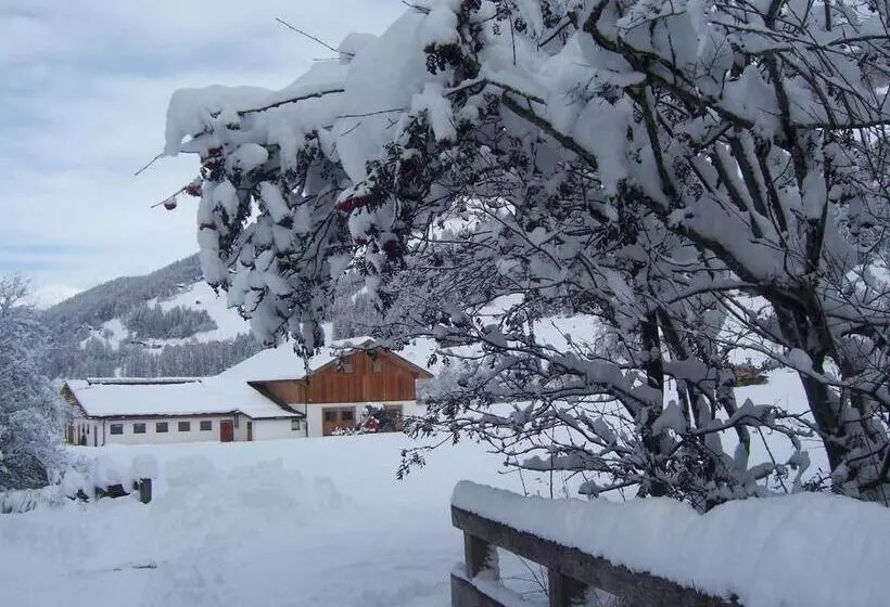هتل Obersanterhof