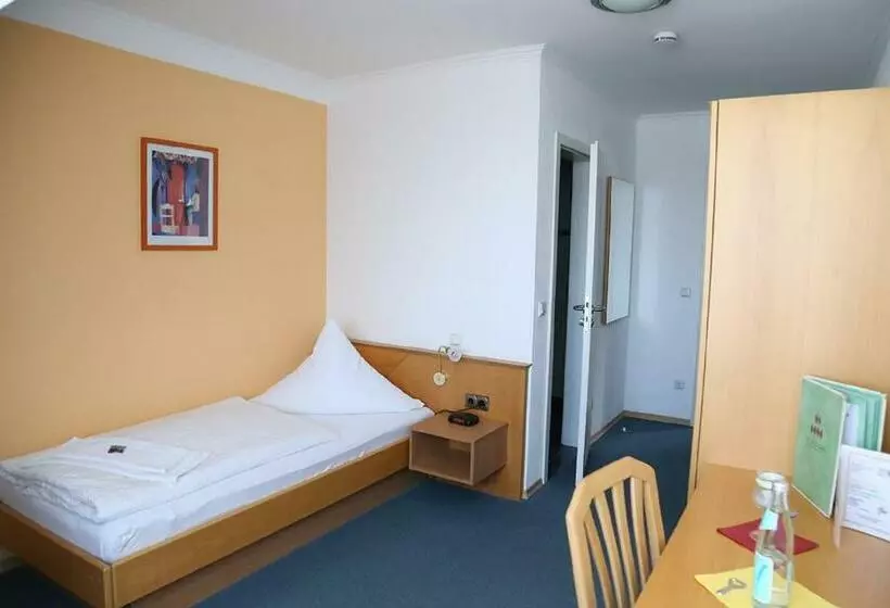 Hotelli Zu Müllers Winkelhausen