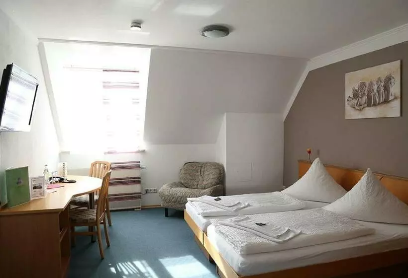 Hotelli Zu Müllers Winkelhausen