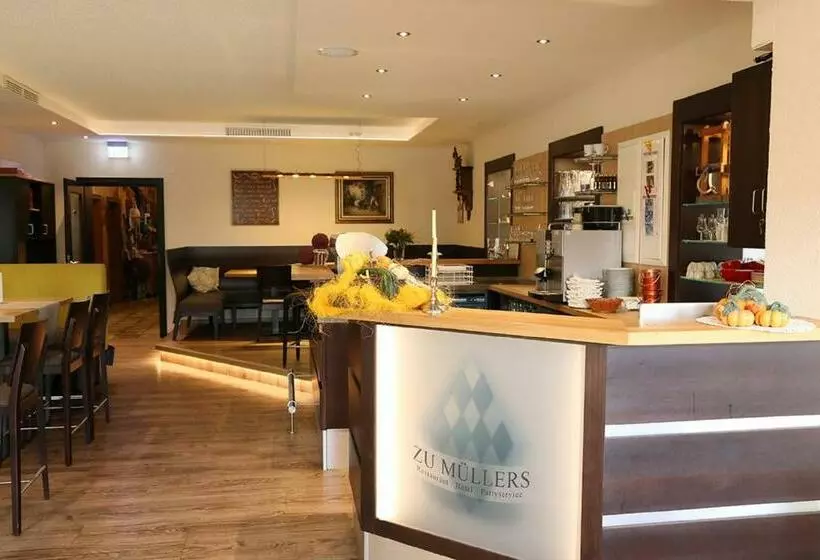 Hotelli Zu Müllers Winkelhausen