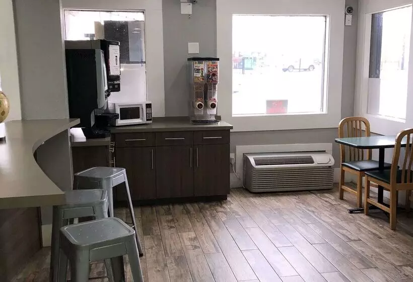 Отель Americas Best Value Inn Garland Dallas