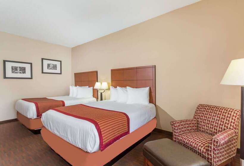 فندق Baymont By Wyndham Savannah/garden City