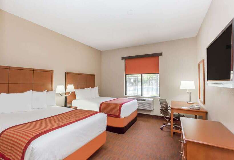 فندق Baymont By Wyndham Savannah/garden City