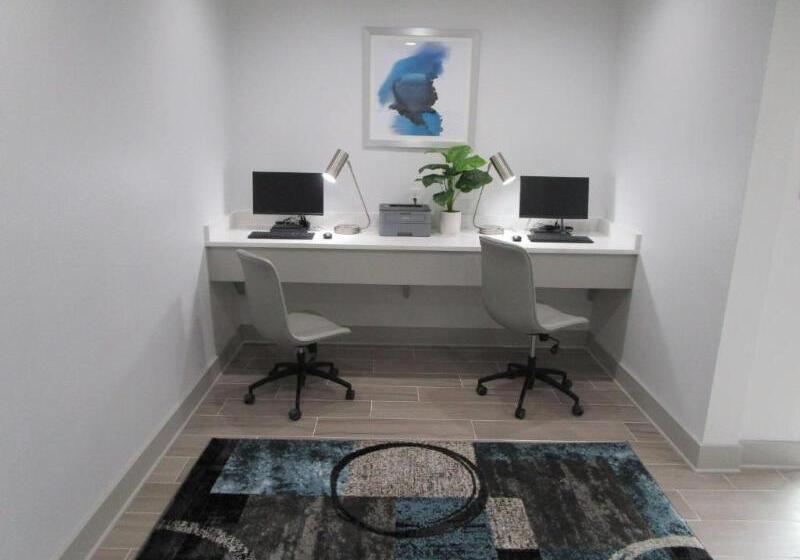 酒店 Best Western Iowa   Lake Charles East