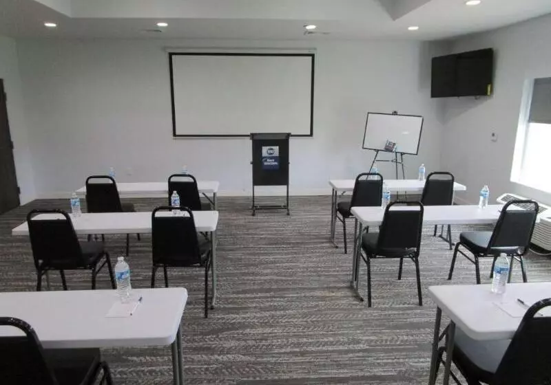 酒店 Best Western Iowa Lake Charles East