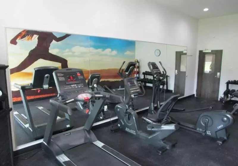 酒店 Best Western Iowa Lake Charles East