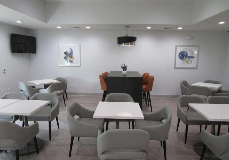 酒店 Best Western Iowa   Lake Charles East