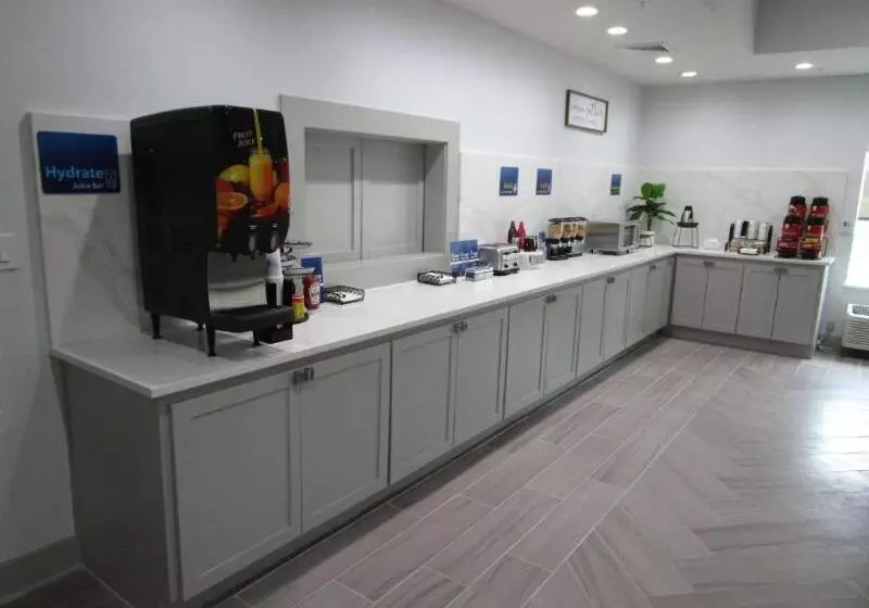 酒店 Best Western Iowa Lake Charles East