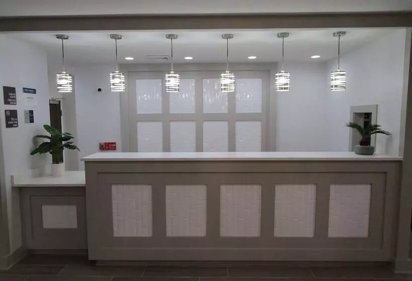 酒店 Best Western Iowa Lake Charles East