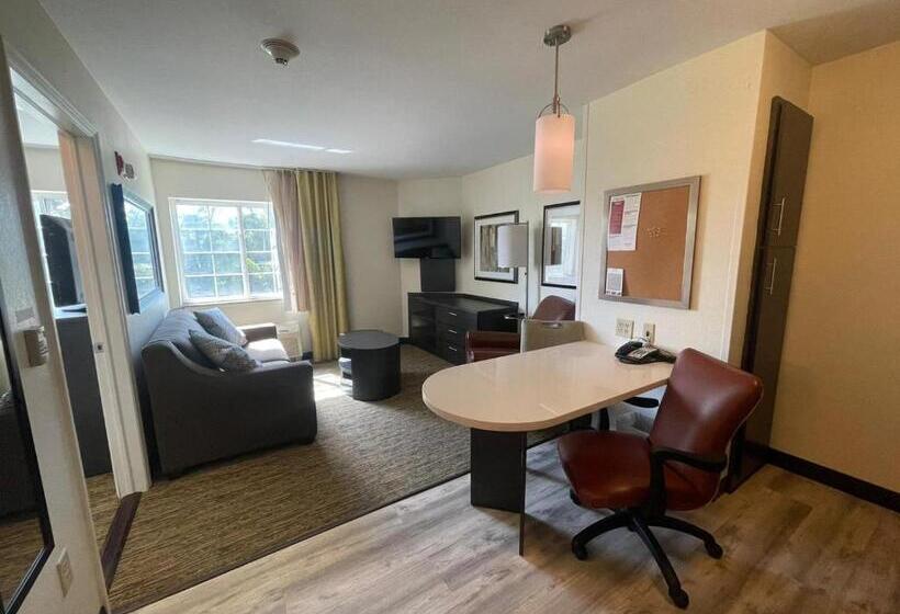 فندق Candlewood Suites Secaucus, An Ihg