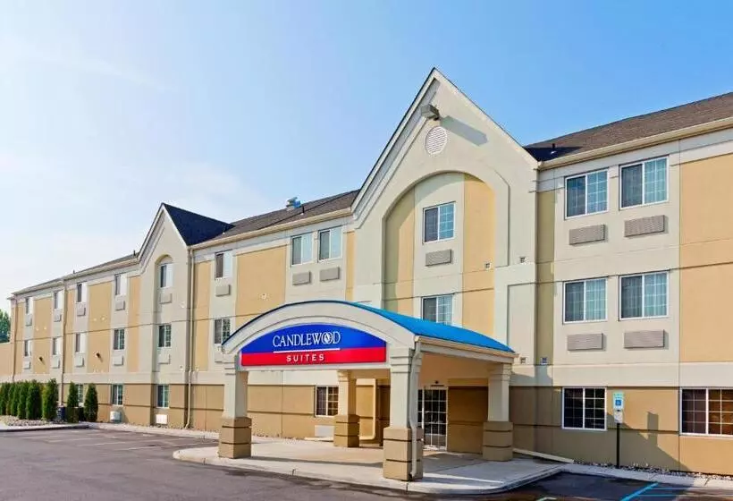 Отель Candlewood Suites Secaucus, An Ihg