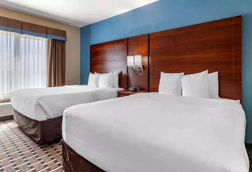 هتل Comfort Suites