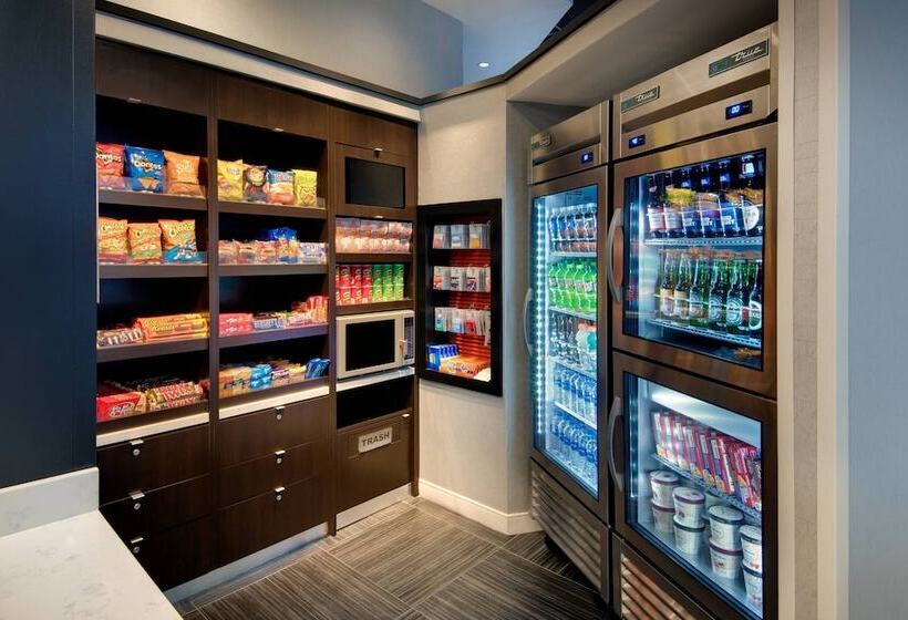 فندق Courtyard By Marriott Atlanta Downtown