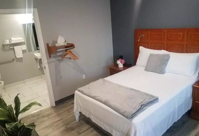 Отель The Carasaljo