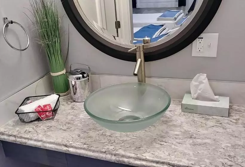 Отель The Carasaljo