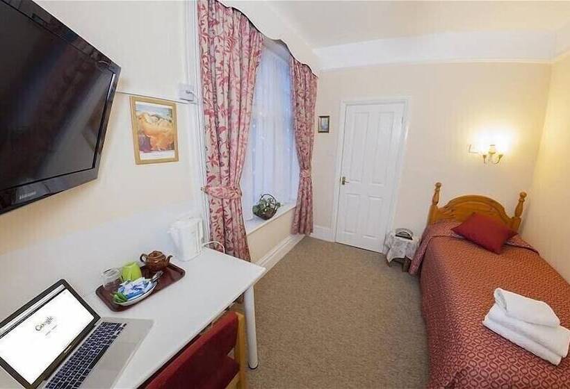 فندق Gatwick Turret Guest House