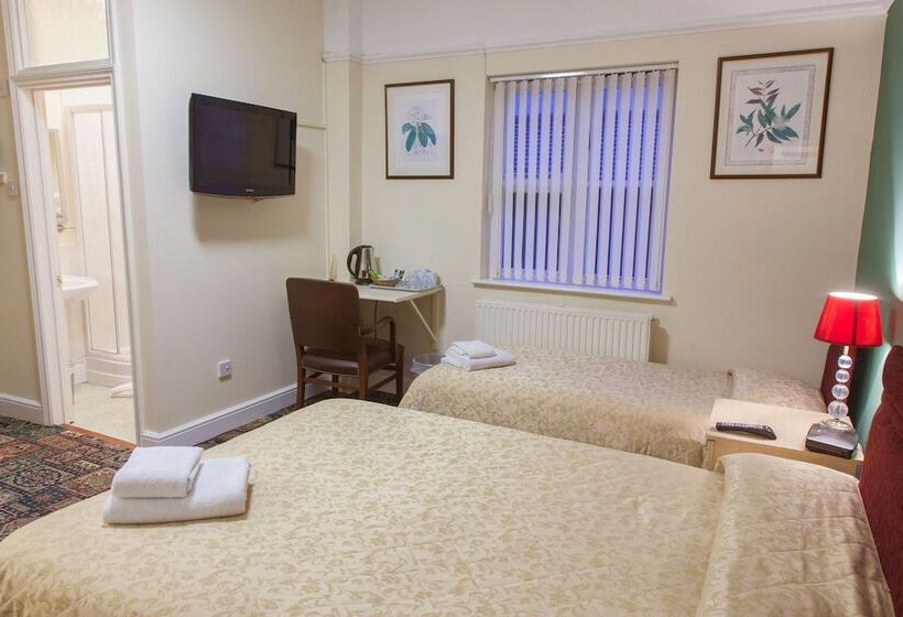 فندق Gatwick Turret Guest House