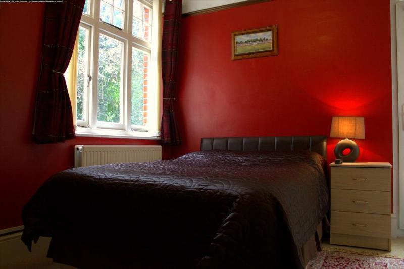 فندق Gatwick Turret Guest House