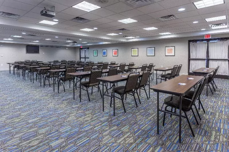 ホテル Holiday Inn Express   Indianapolis   Southeast, An Ihg