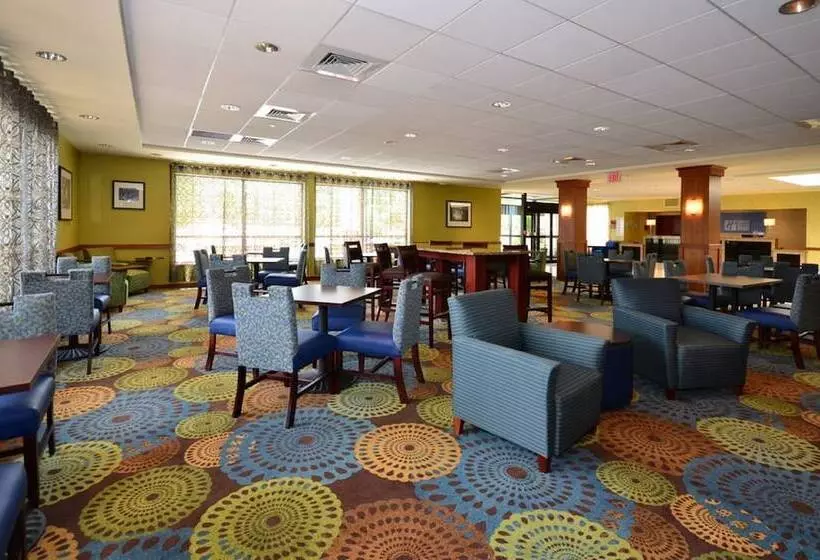 ホテル Holiday Inn Express Brockton   Boston By Ihg