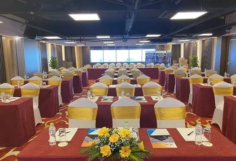 هتل Muong Thanh Luxury Song Han