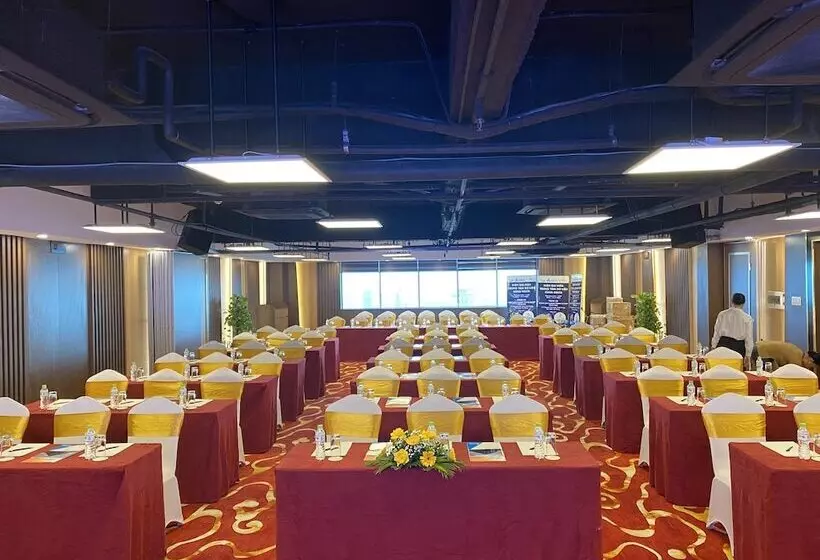 هتل Muong Thanh Luxury Song Han