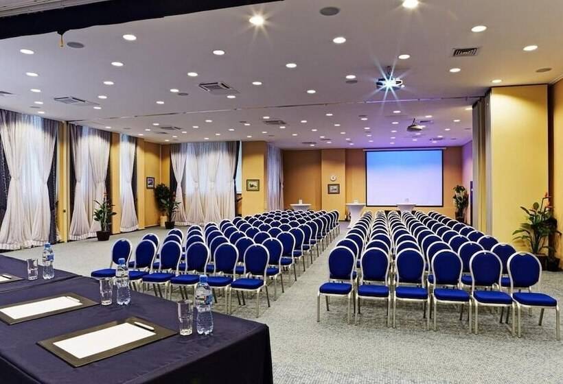 فندق New Peterhof