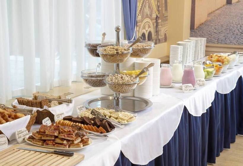 فندق New Peterhof