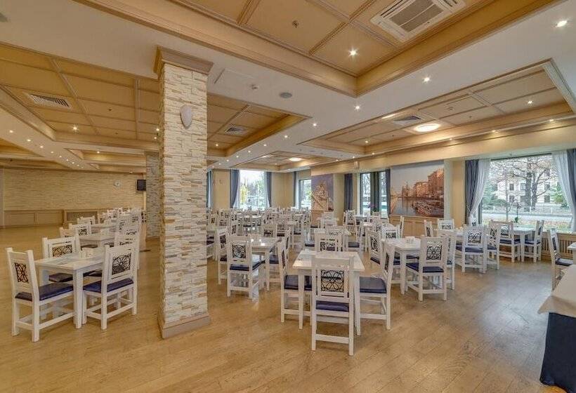 فندق New Peterhof