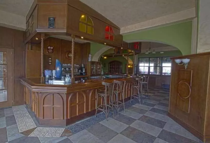 בית מלון כפרי Os Olivos