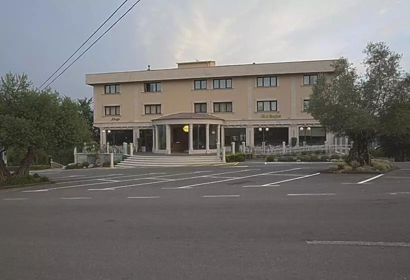 בית מלון כפרי Os Olivos