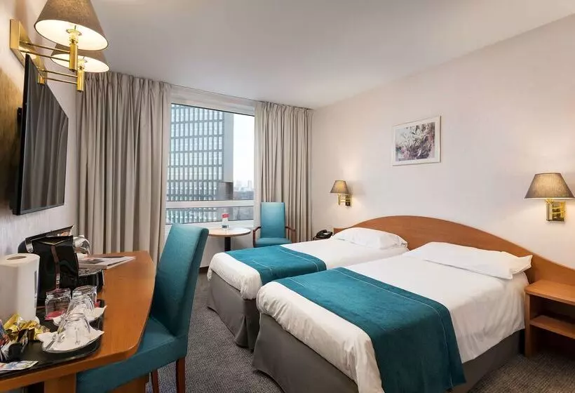 Hotel Ramada By Wyndham Bucharest Parc