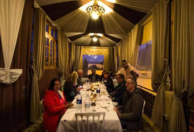 酒店 Riad 53 Fes   Luxury Oasis