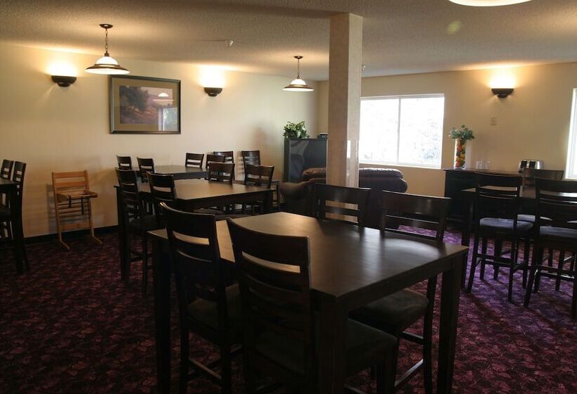 Отель Stay Wise Inn Cedaredge