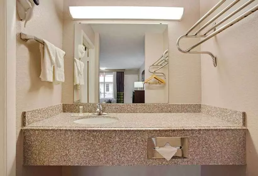 Szálloda Super 8 By Wyndham Oklahoma/frontier City