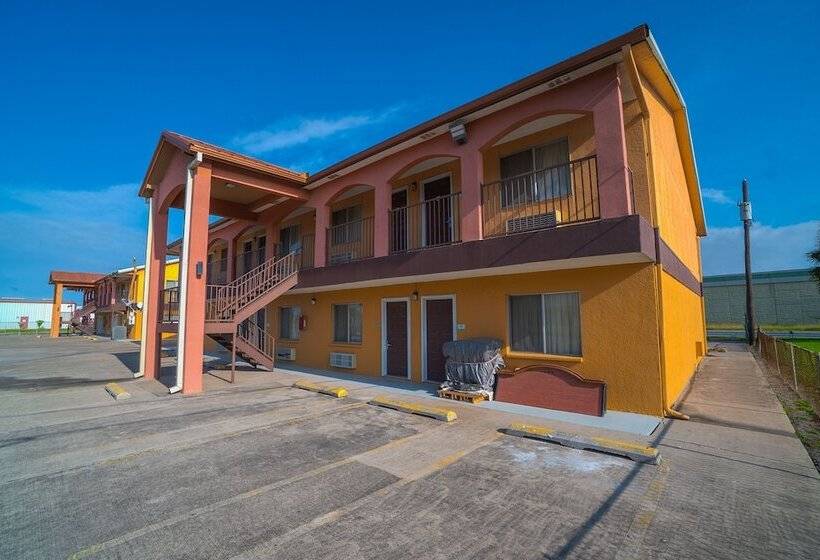 בית מלון כפרי Texas Inn San Benito Near Harlingen