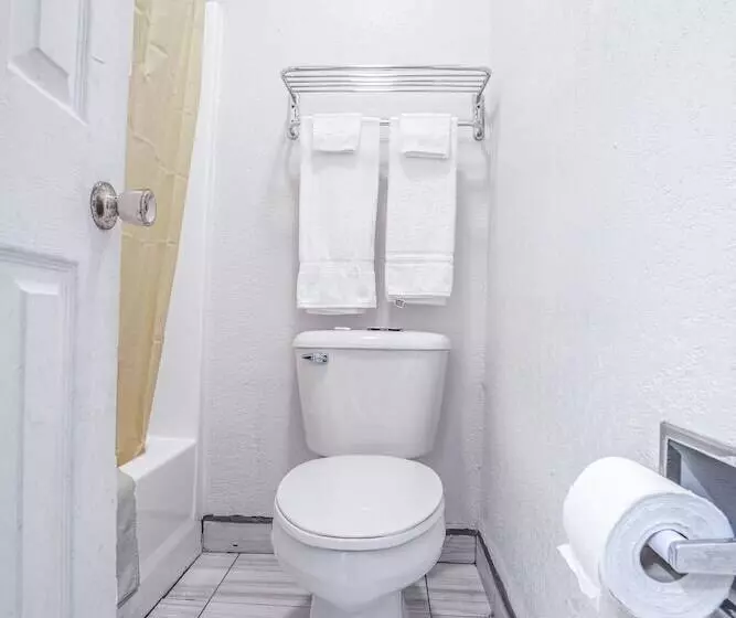 Отель Texas Inn San Benito Near Harlingen