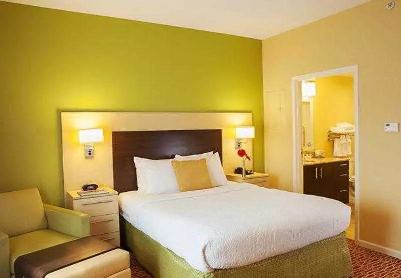 فندق Towneplace Suites By Marriott Savannah Airport