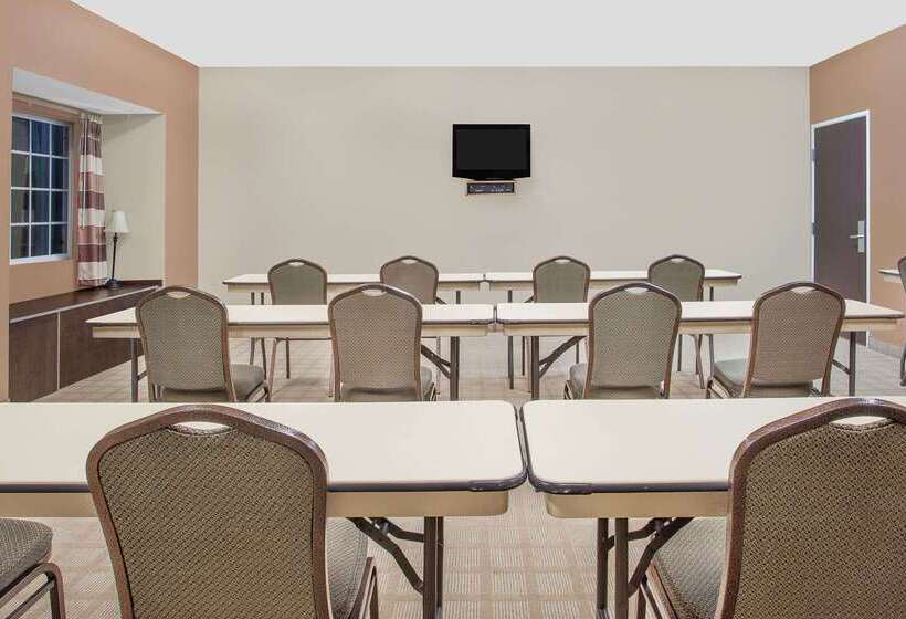 Microtel Inn & Suites By Wyndham Manchester