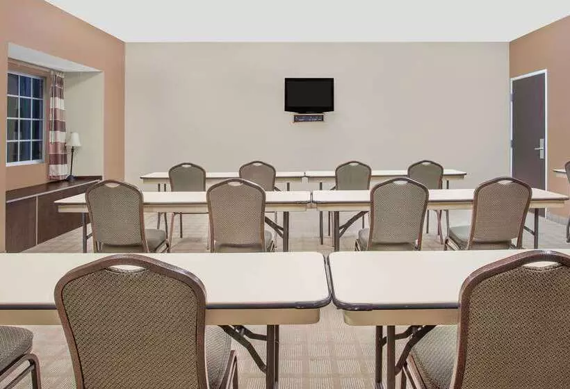 Microtel Inn & Suites By Wyndham Manchester