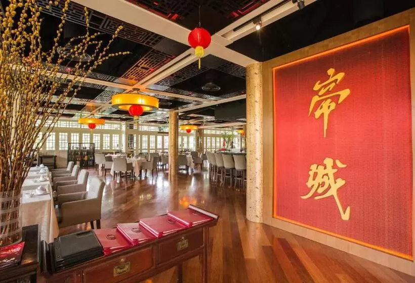 Курорт The Saujana Hotel Kuala Lumpur