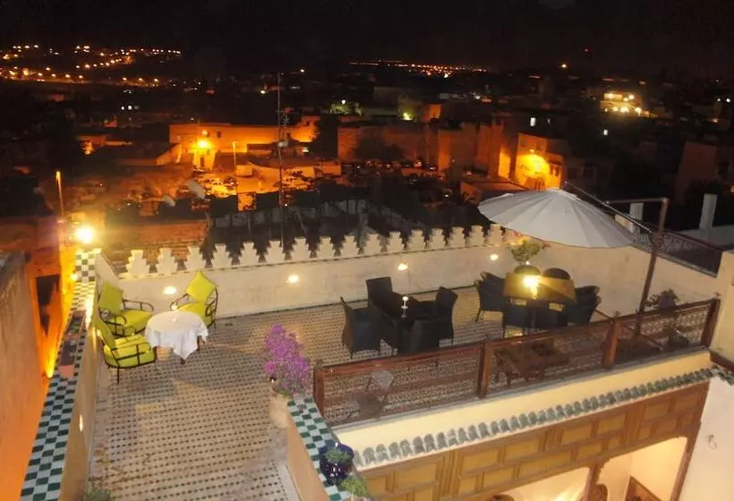 Riad Les Remparts De Fes