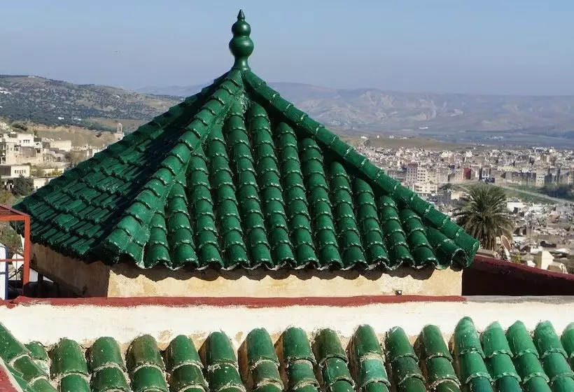 Riad Les Remparts De Fes
