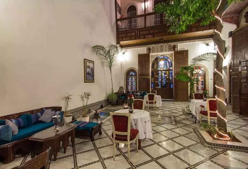 Riad Les Remparts De Fes