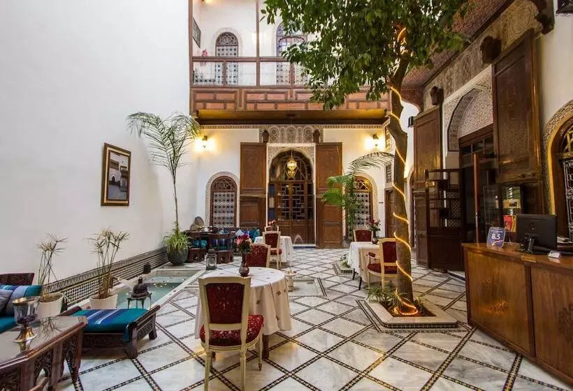 Riad Les Remparts De Fes