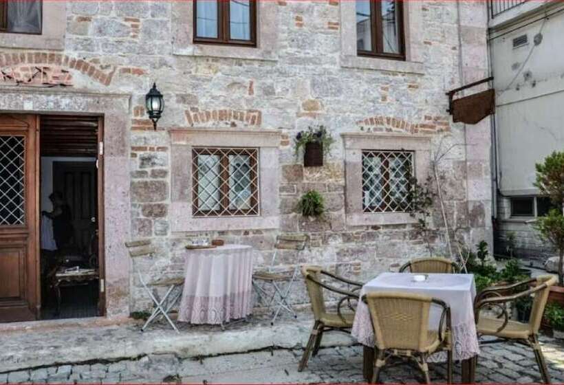 בית מלון כפרי Lesante