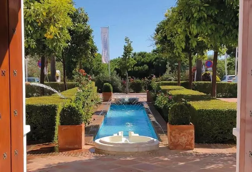 Hotelli Anoreta Suites